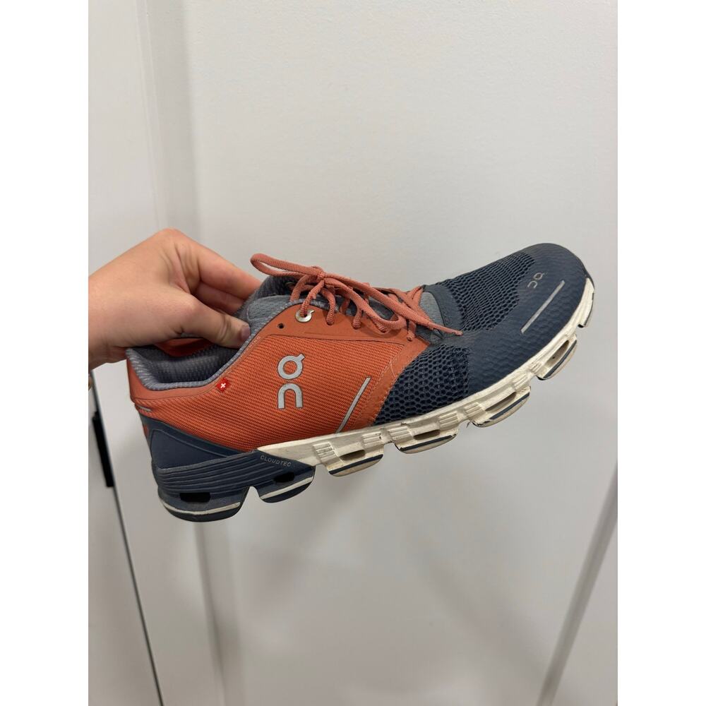 ON Cloud Mens Cloud Flyer size 9 orange and grey